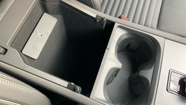 Land Rover Discovery Sport 2.0 D200 Dynamic SE 5dr Auto [5 Seat] Diesel Station Wagon